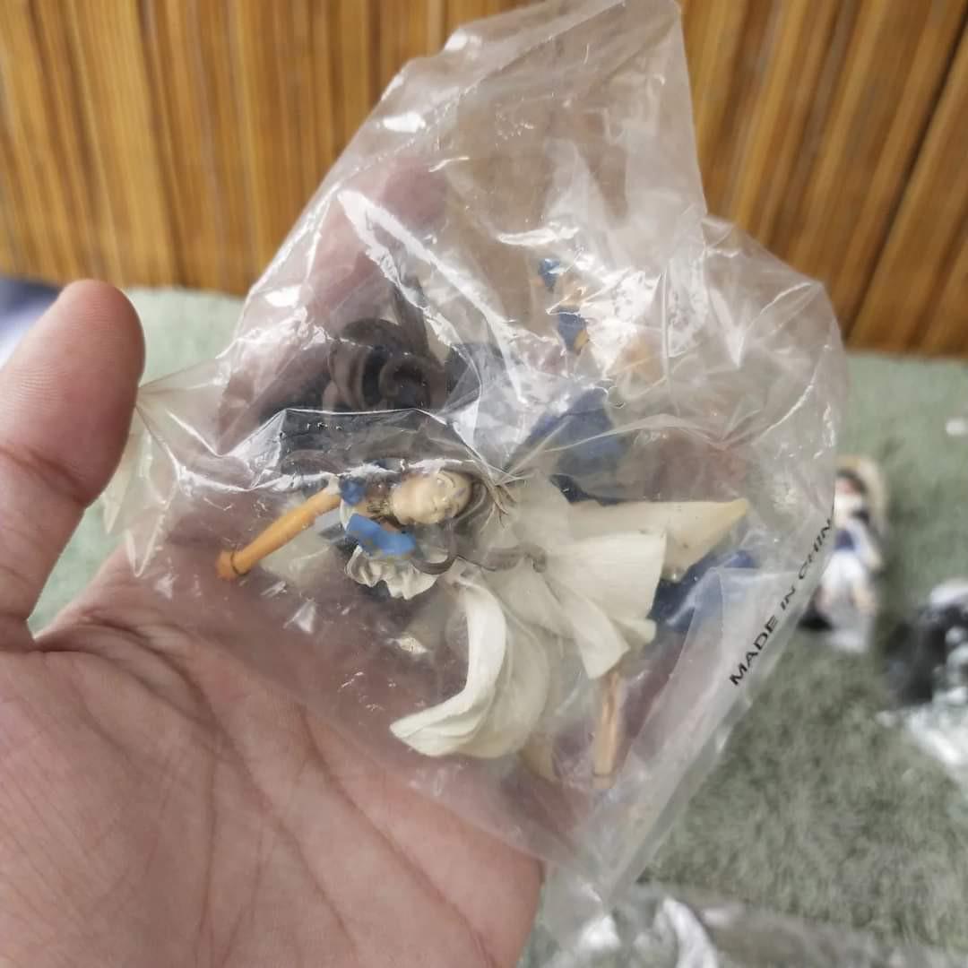 7 One Piece Character Toy Display (Category: Figurines & Statues) located in Malolos. Submitted by jestrelita (Listing ID 1176489479, Image 2). Description: 7 One Piece Character Toy Display P950 all - Monde D' Luffy - Roronoa Zoro - Nami - Vinsmoke Zanji - Usopp - Brook - Franky - and other anime characters - sealed - footed - good condition.