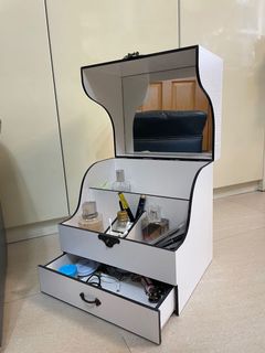 （分類：）位於 。 由 wizzerthedog 提交（商品編號 1176430812，圖片 1）。簡介： 。