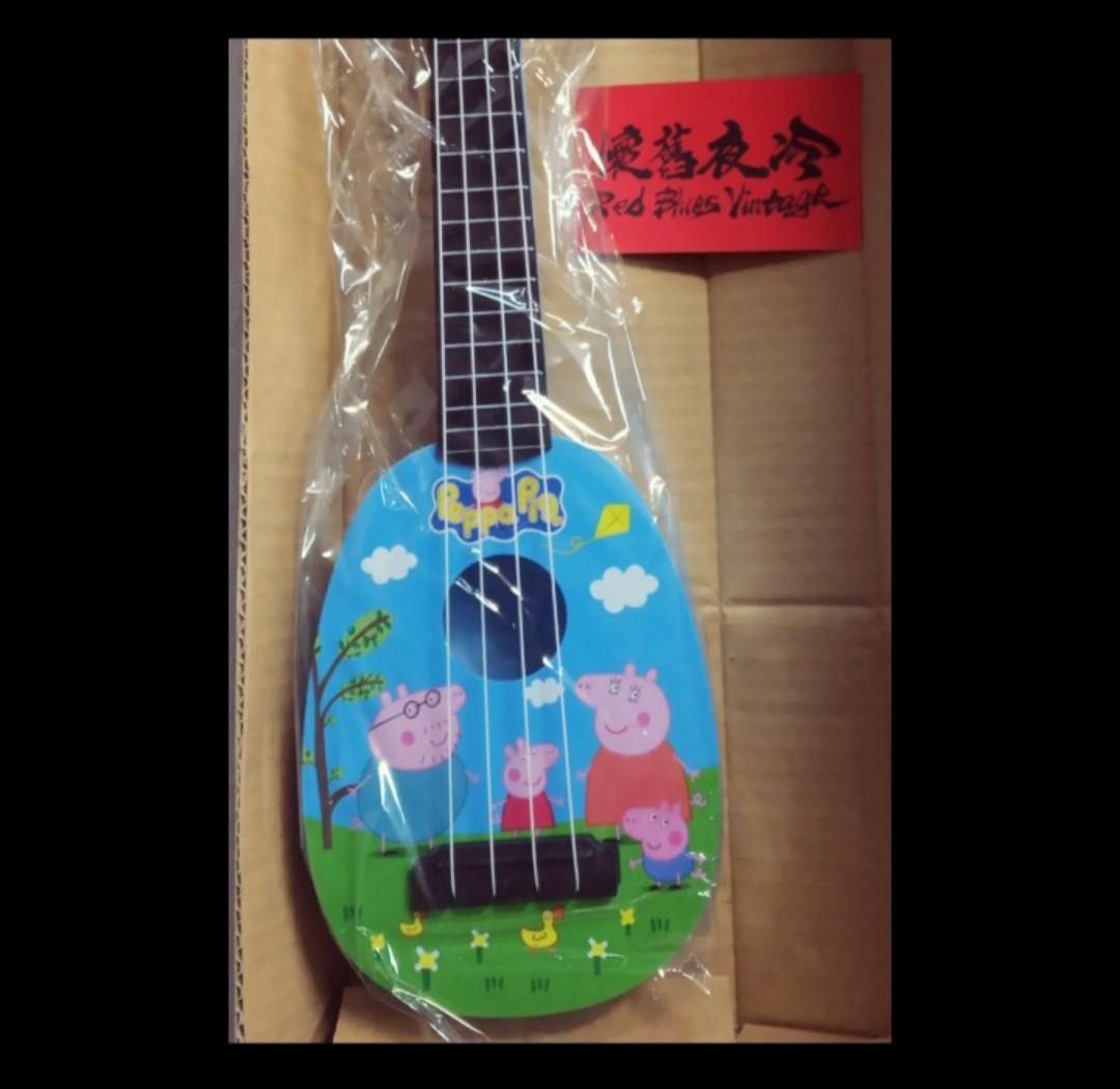 全新 Peppa Pig Ukulele 夏威夷小結他 顔色：藍色, 興趣及遊戲, 玩具 & 遊戲類 Carousell