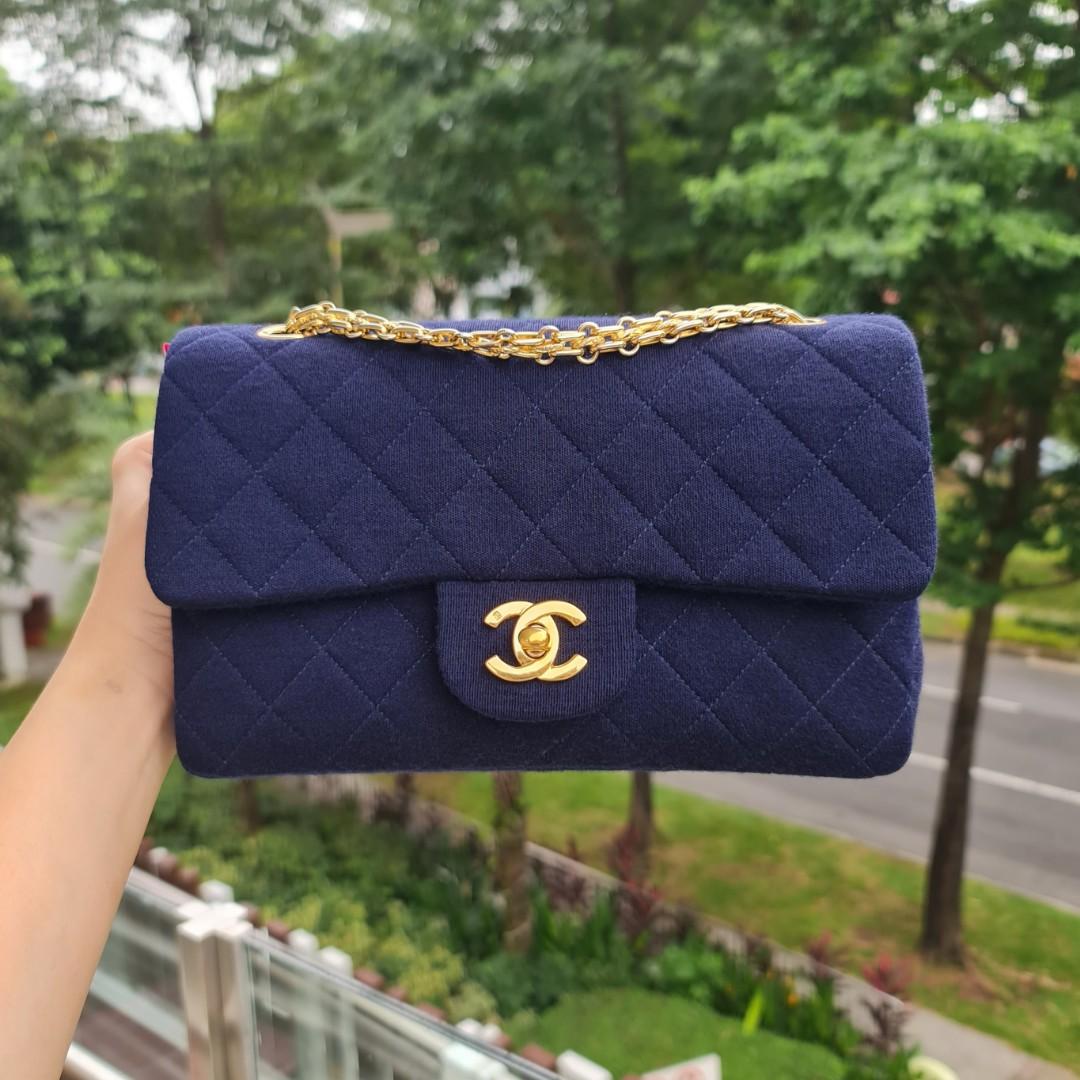 🔷️ [SOLD] VINTAGE CHANEL SMALL JERSEY CLASSIC FLAP BAG CF DARK