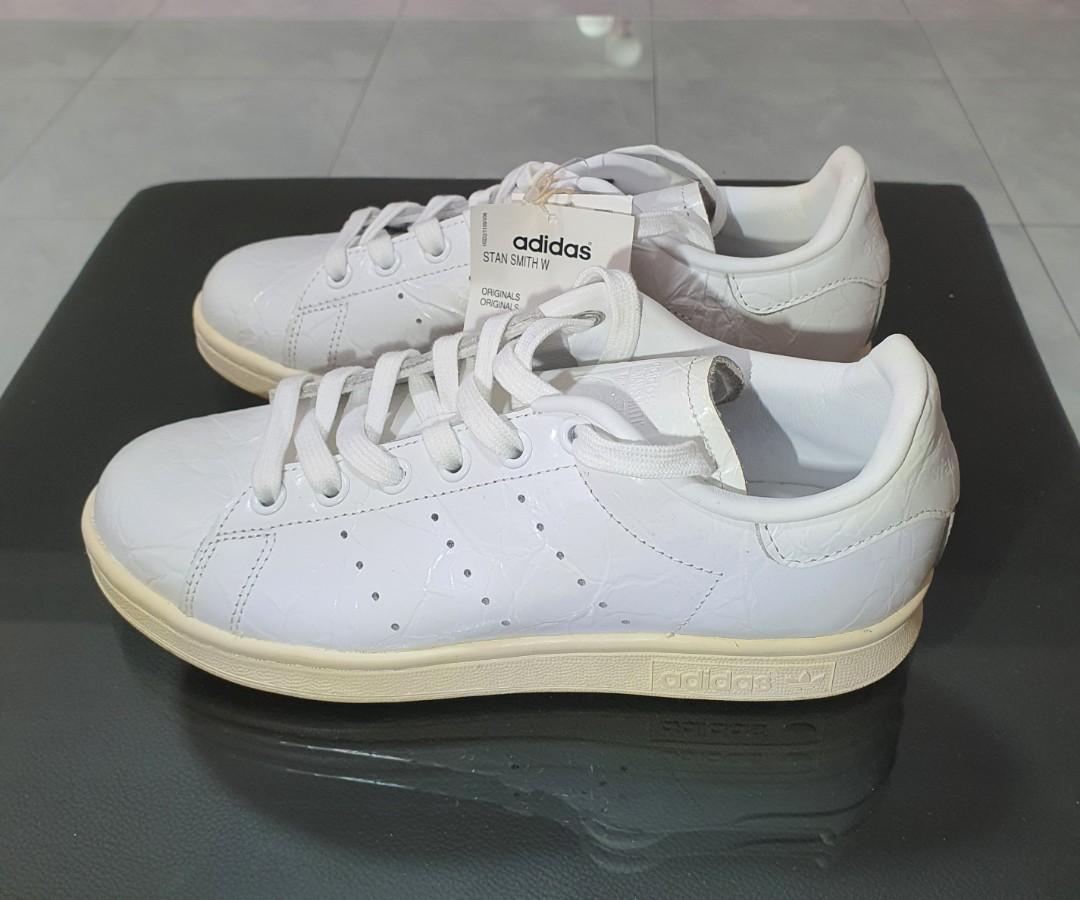 Adidas originals womens stan smith best sale crack