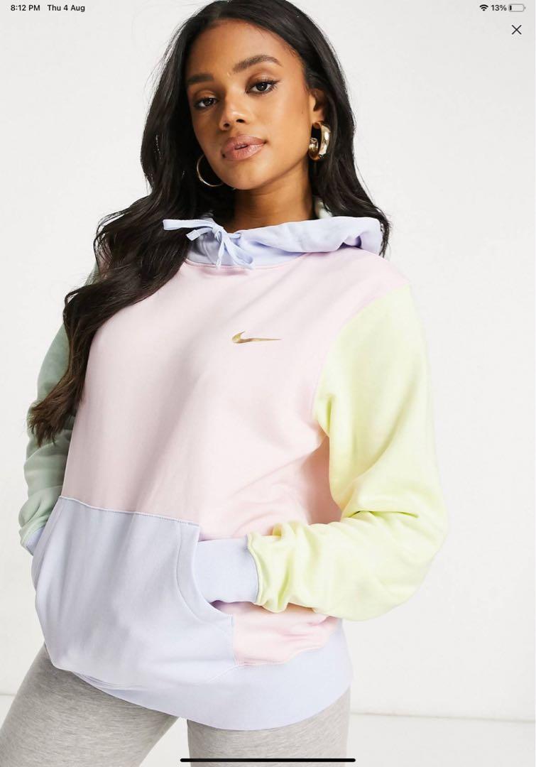 AUTH Nike Pastel Sweatshirt