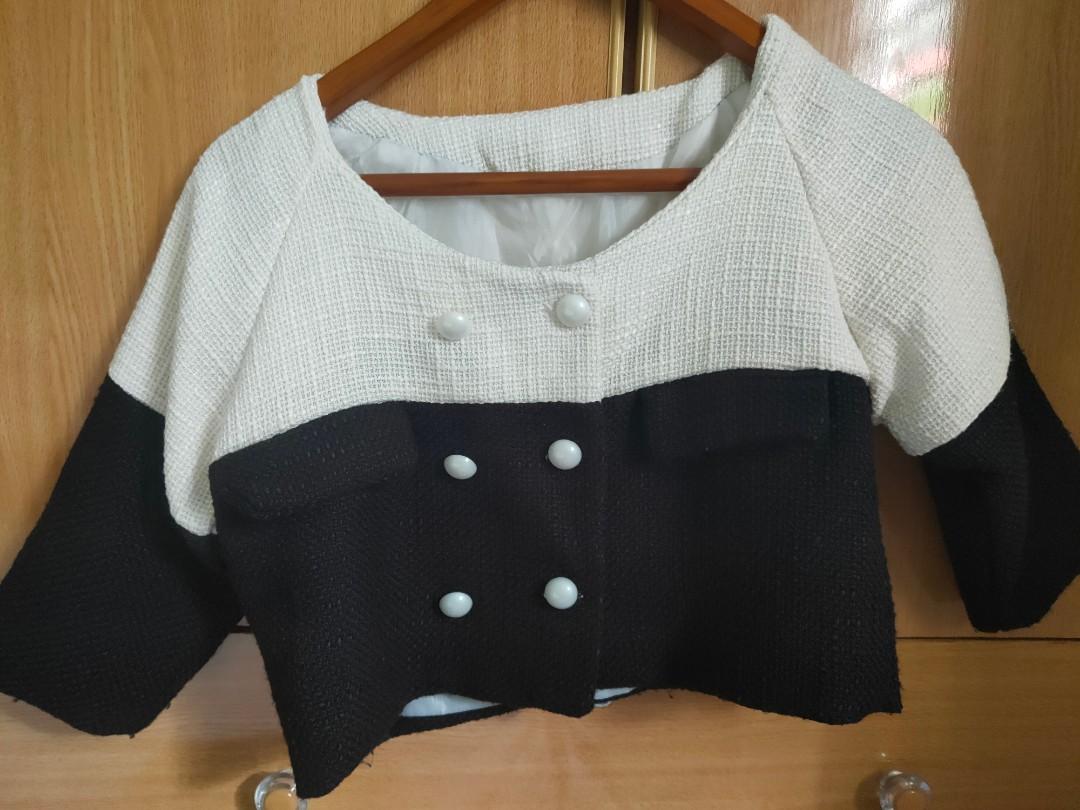Cropped Jacket in Black and White