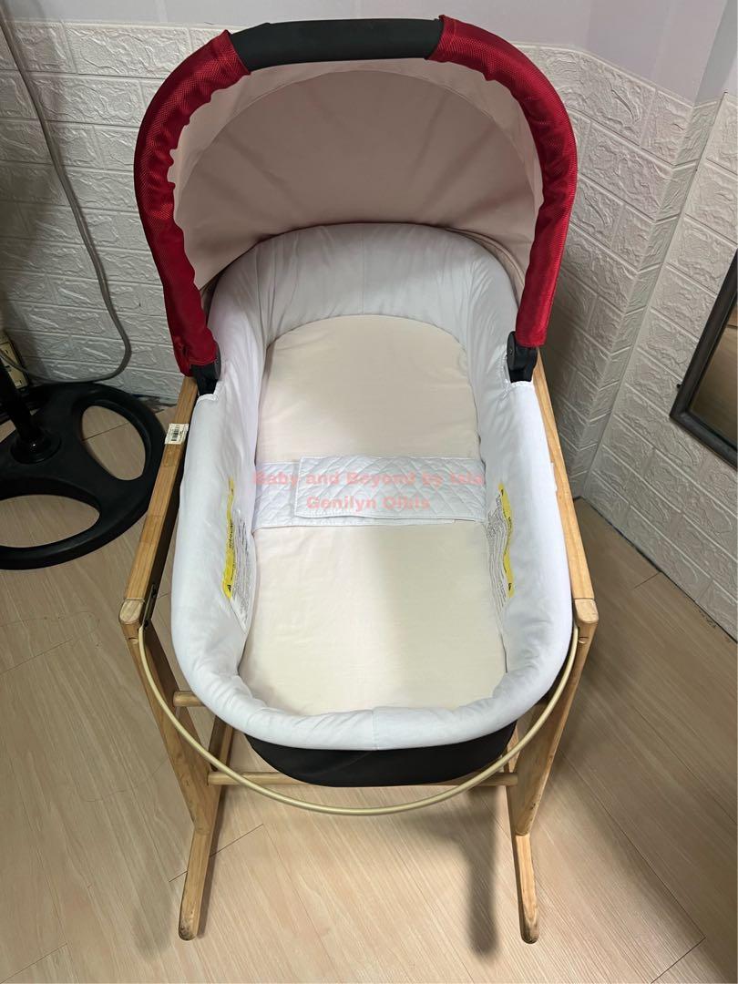Britax Bassinet with Jolly Jumper Basket Stand with canopy