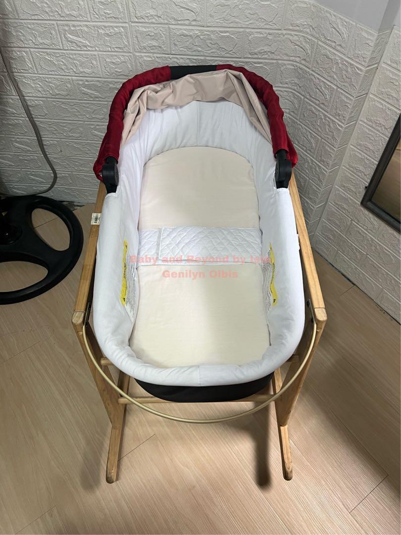 Britax Bassinet with Jolly Jumper Basket Stand with canopy