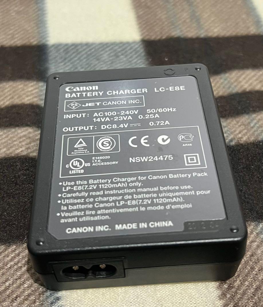 Canon LCE8E battery charger, 攝影器材, 相機 Carousell