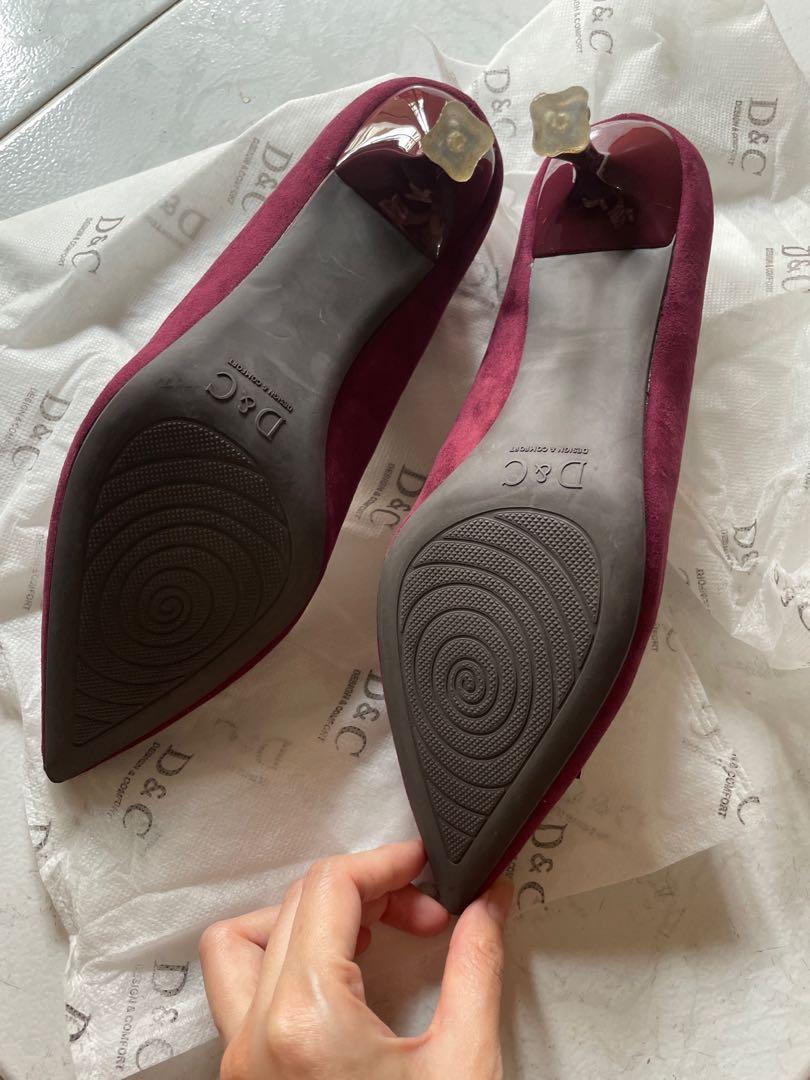 Maroon best sale red heels