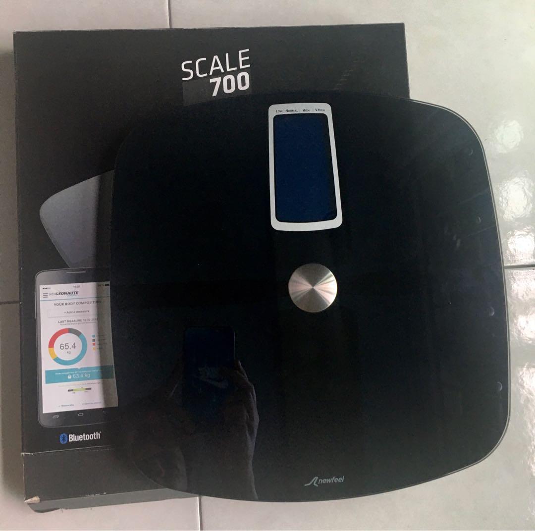 Decathlon Weigh Scale 700 Bluetooth, Health & Nutrition, Health