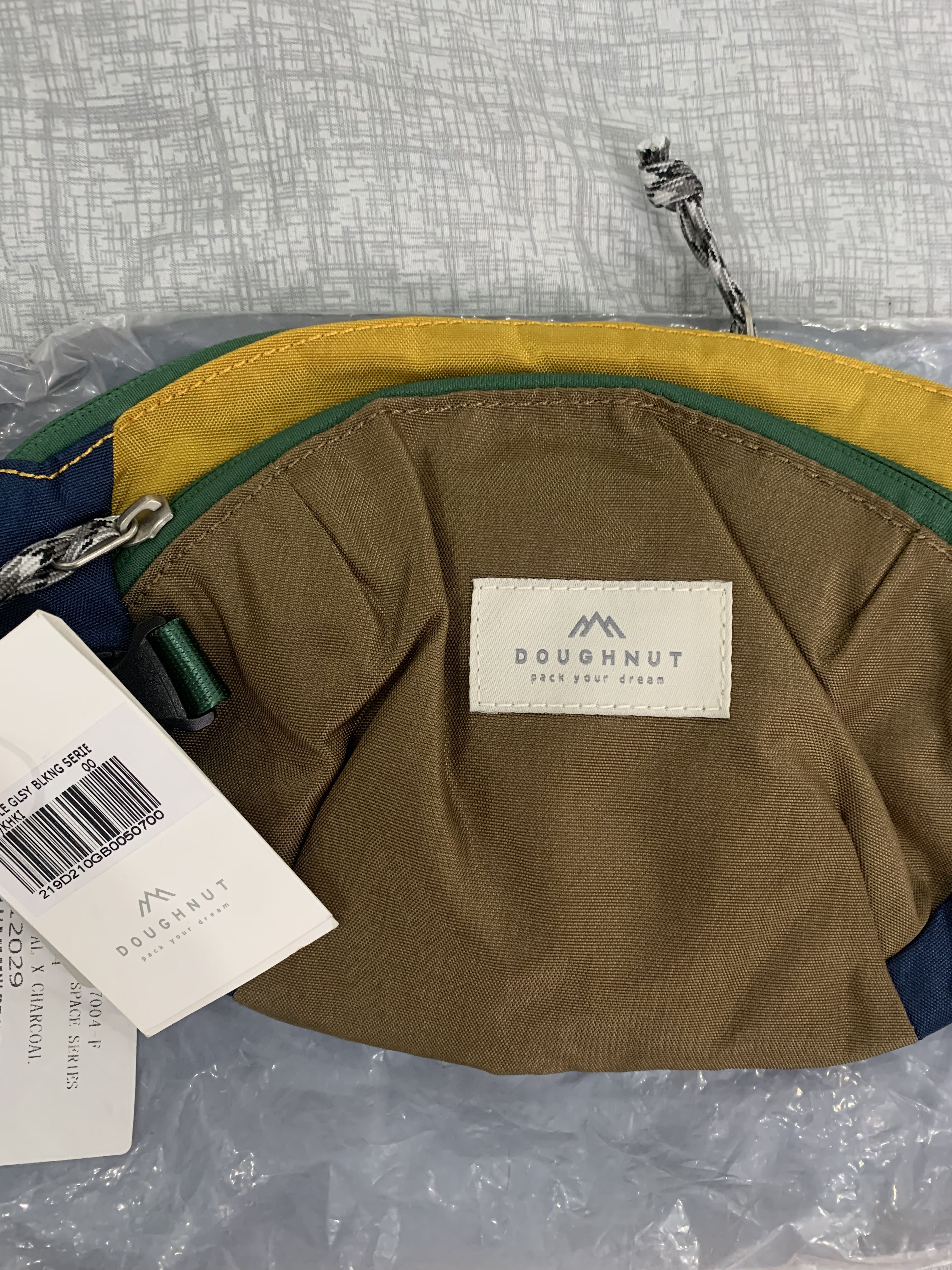 Doughnut bag, Men's Fashion, Bags, Belt bags, Clutches and Pouches on