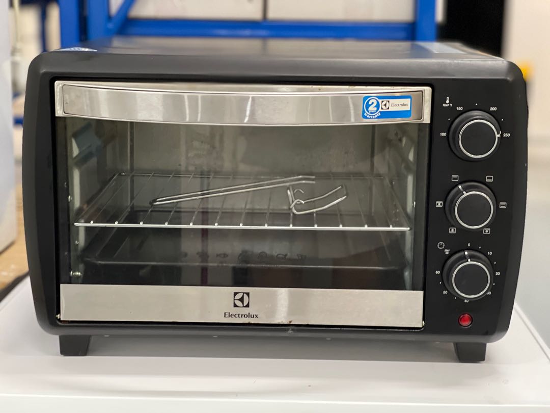 ELECTROLUX EOT4805K OVEN TOASTER (21L) Condition 8/10 45, TV & Home