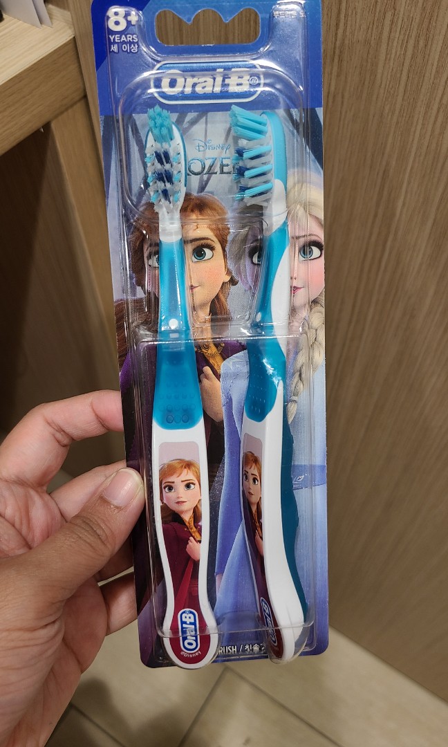 https://media.karousell.com/media/photos/products/2022/8/4/frozen_toothbrushes_1659594141_a401c7d9.jpg