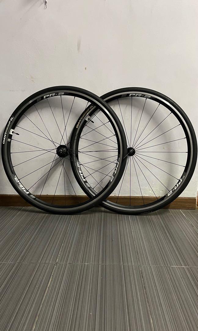 Giant PR 2 rim brake wheelset