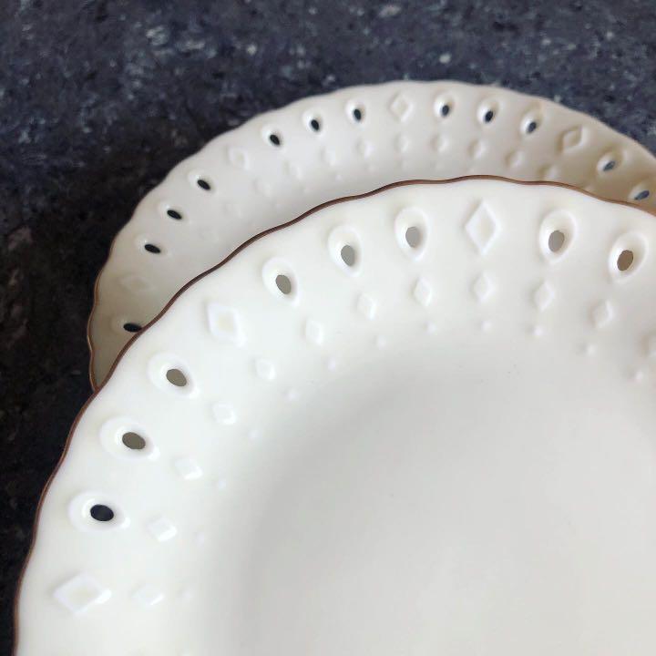 GIVENCHY plate (Category: Coffee & Tea Tableware) located in Ocampo. Submitted by dtpolo_shop (Listing ID 1176581700, Image 2). Description: GIVENCHY Porcelain cake plate Made in Japan 880 for 2pcs #givenchyplate #porcelain #cakeplateset #rareset .