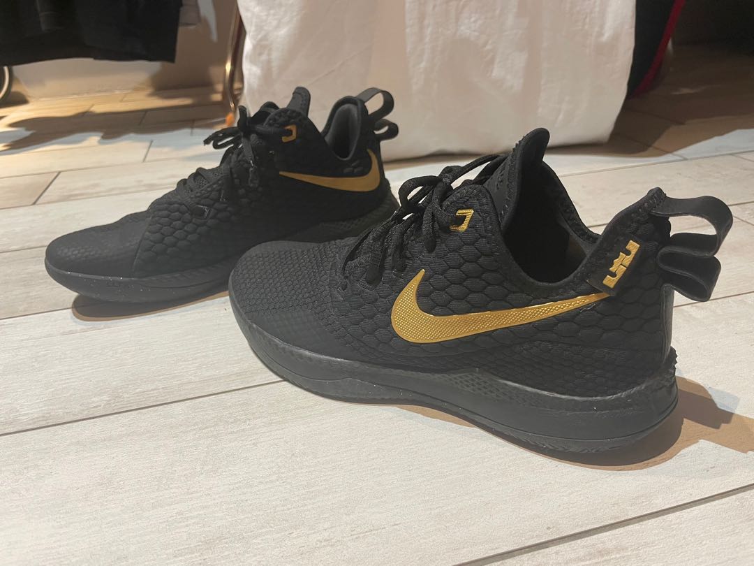 envío Cercanamente Autor GOOD AS NEW* Nike LeBron Witness III EP Black, Men's Fashion, Footwear,  Sneakers on Carousell