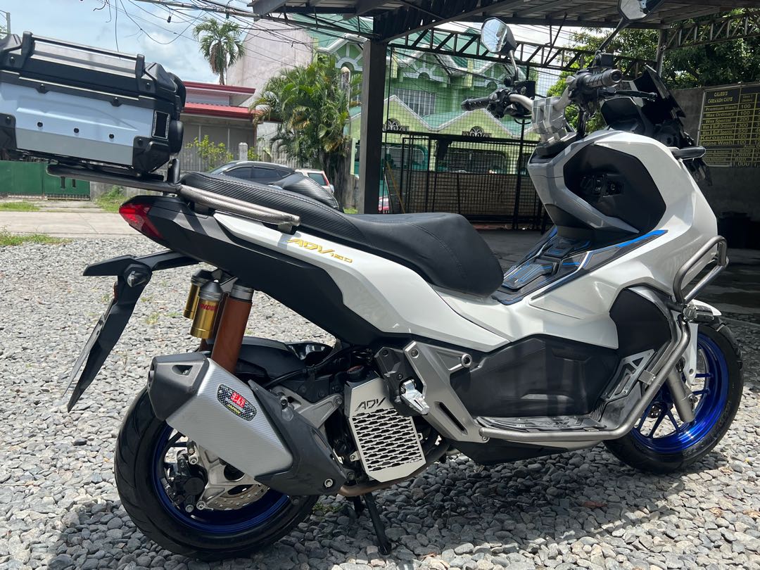 Adv 150 store fairings