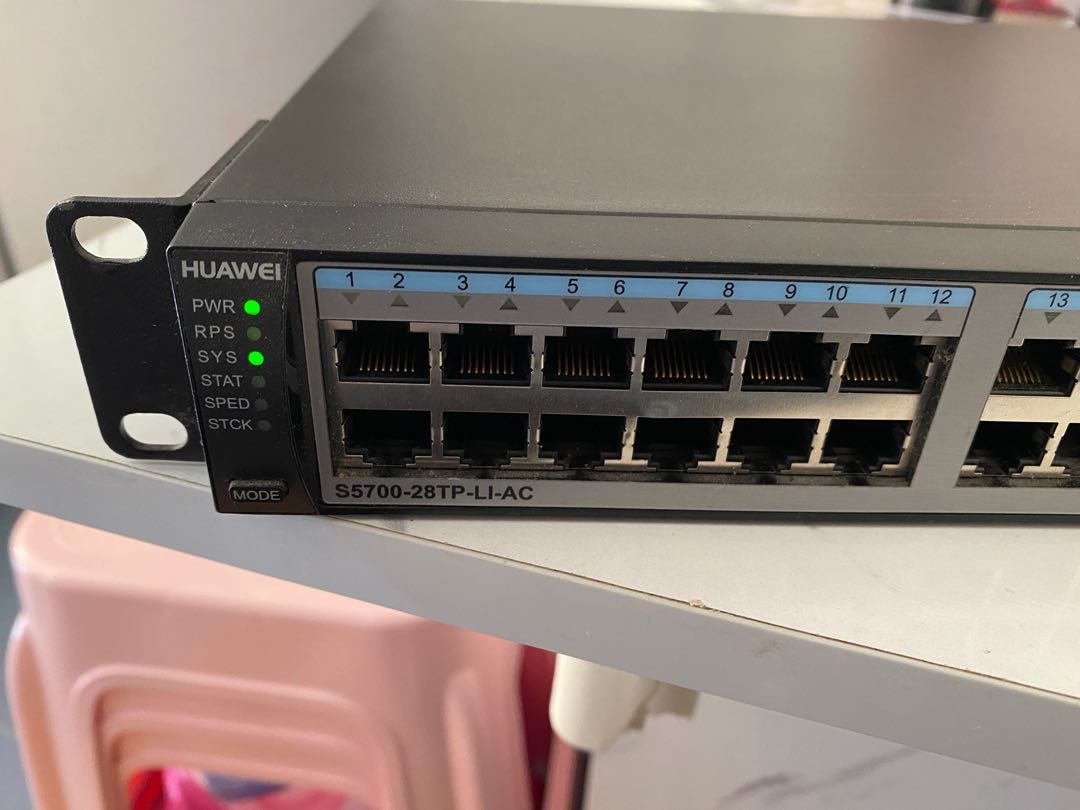 華為huawei router Switch S570028TPLIAC, 電腦＆科技, 電腦周邊及配件, Wifi及