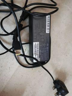 Laptop power plug