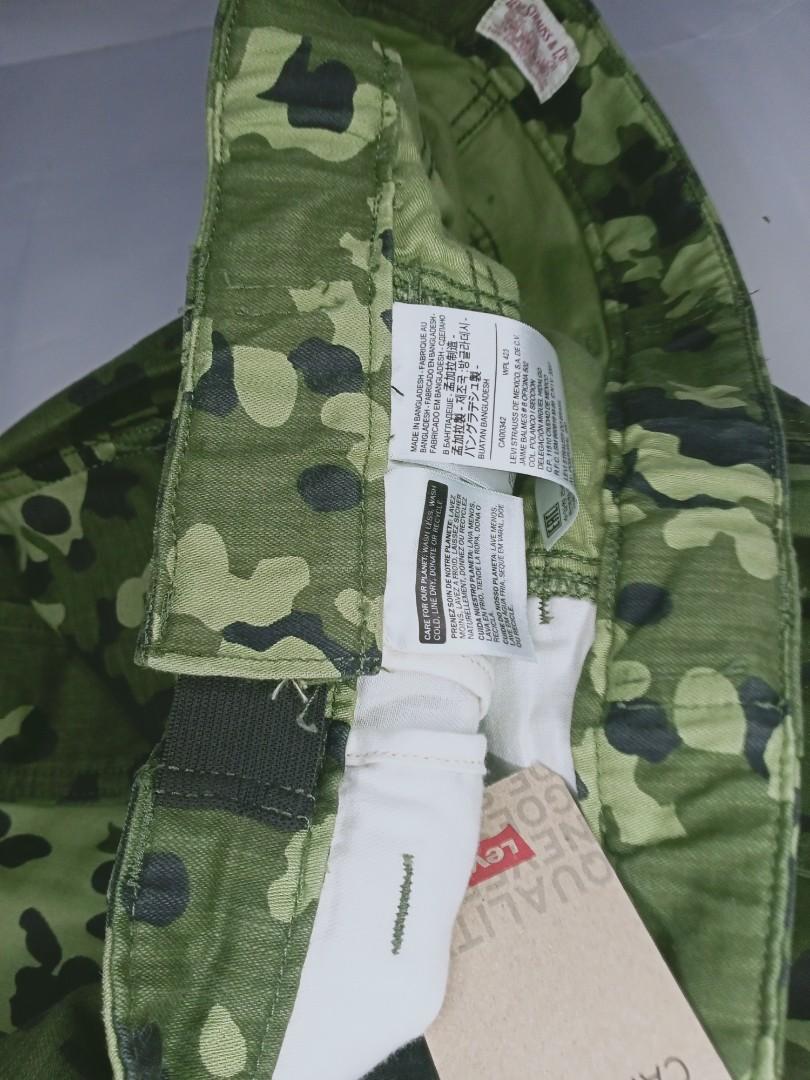 LEVIS 502 HYBRID CARGO CAMOUFLAGE/TACTICAL PANTS, Men's Fashion, Coats