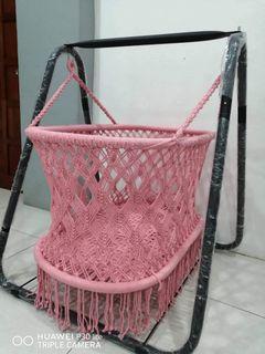 MASINSIN DUYAN WITH ADJUSTABLE METAL STAND FOR BABIES