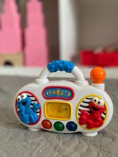 MATTEL 1999 Sesame St Elmo Cookie Monster FM radio