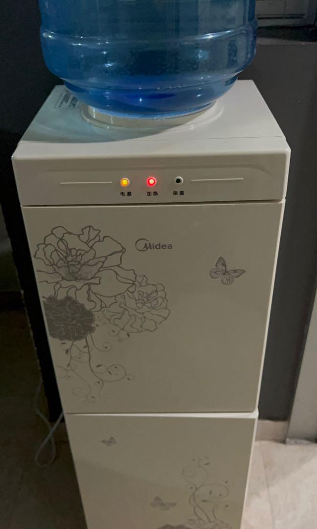 MIDEA WATER DISPENSER & EMPTY BOTTLE 19L, TV & Home Appliances, Kitchen