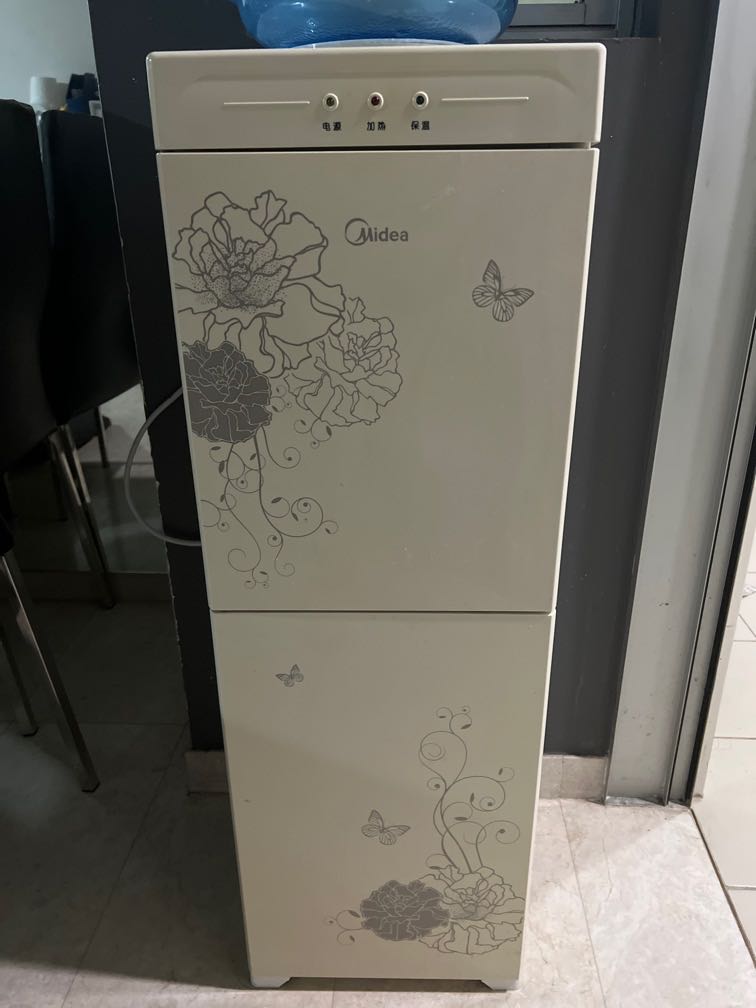 MIDEA WATER DISPENSER & EMPTY BOTTLE 19L, TV & Home Appliances, Kitchen