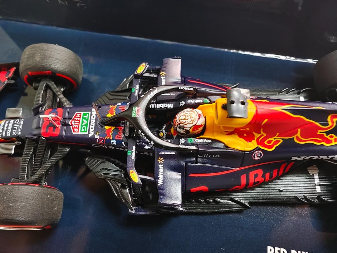 Minichamps F1 1/43 Red Bull Racing Honda RB16B #33 Max Verstappen