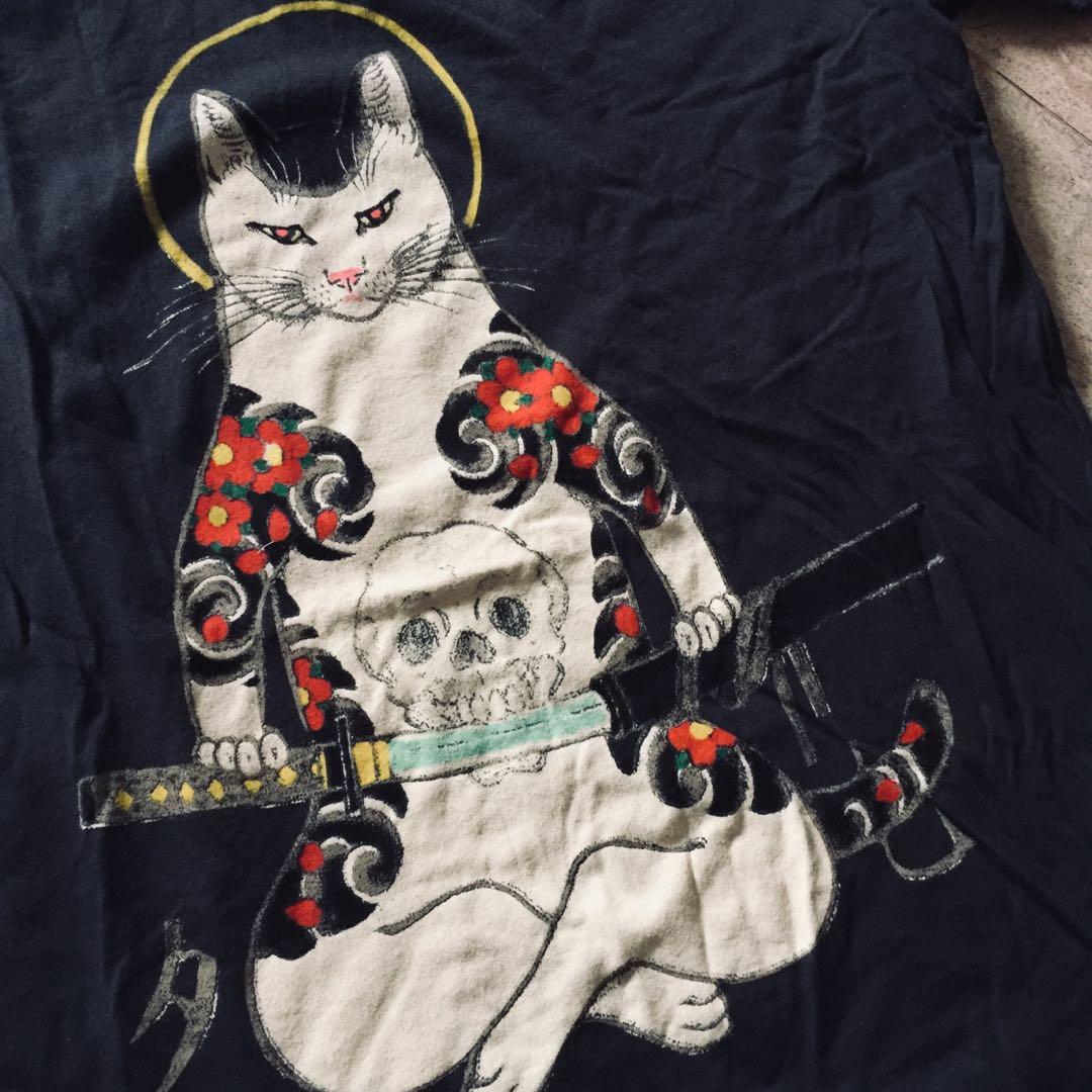 Mon Mon Cats Dark Gray T Shirt Brand New Unworn Size Medium Men s Fashion Tops Sets Tshirts Polo Shirts on Carousell