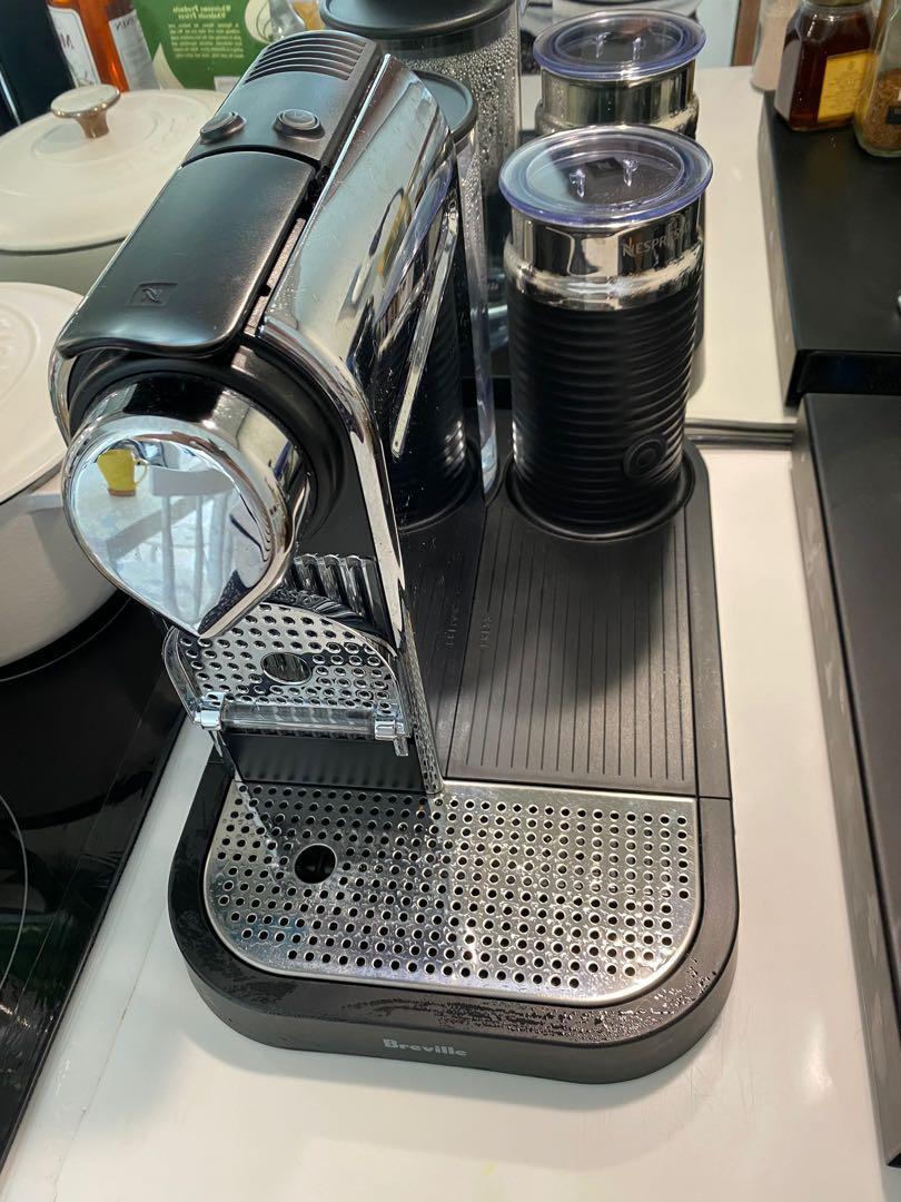Nespresso Breville Citiz with aero milk frother