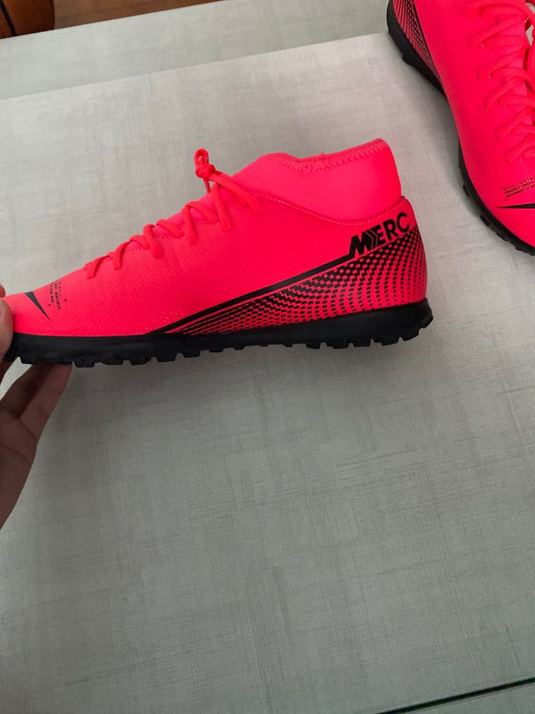 Street soccer boots clearance