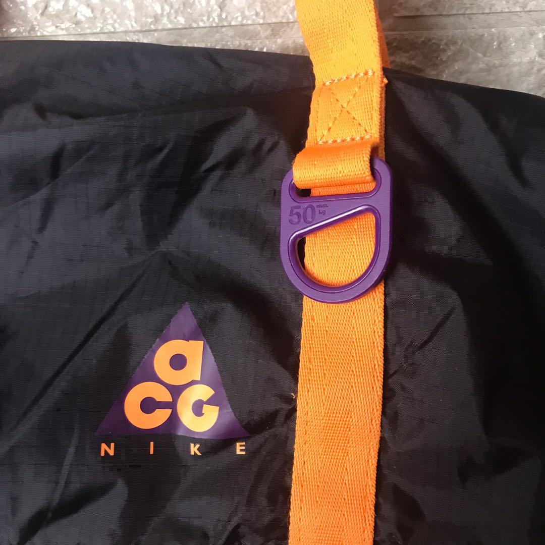 NIKE ACG PACKABLE DUFFLE BAG Men s Fashion Bags Sling Bags on