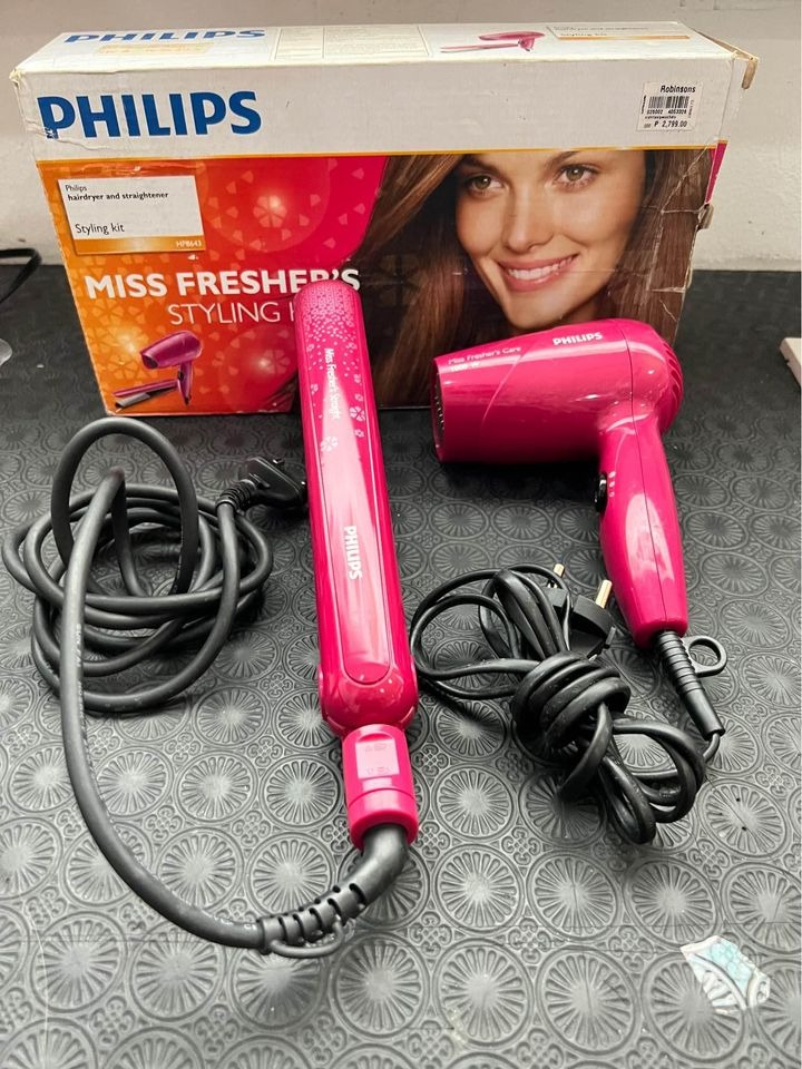 Philips Bundle HP8643/46 Styling Kit with Dryer and Straightener