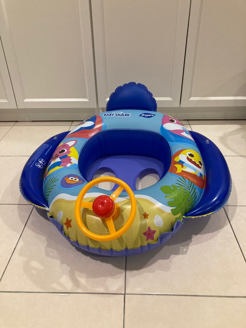 Baby shark 2024 floatie