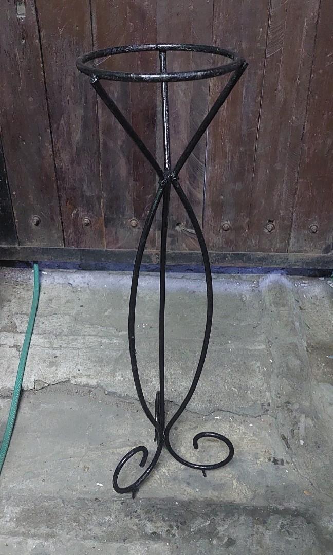 Plants Metal Stand, Furniture & Home Living, Gardening, Pots & Planters