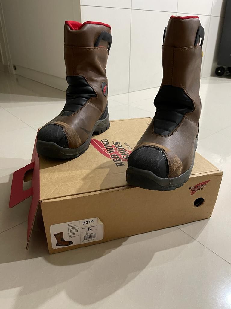 Red Wing PetroKing Pull On Boots Women s Fashion Footwear