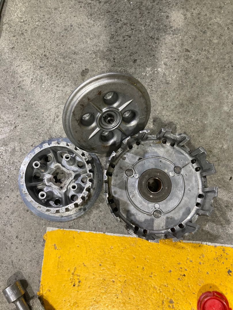 Rxk 135 clutch housing, Motorcycles, Motorcycle Accessories on Carousell