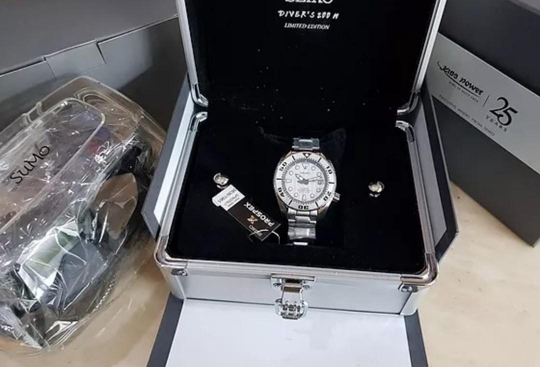 Seiko Silver Surfer Sumo aka baby Rolex Yatchmaster, Luxury, Watches on  Carousell