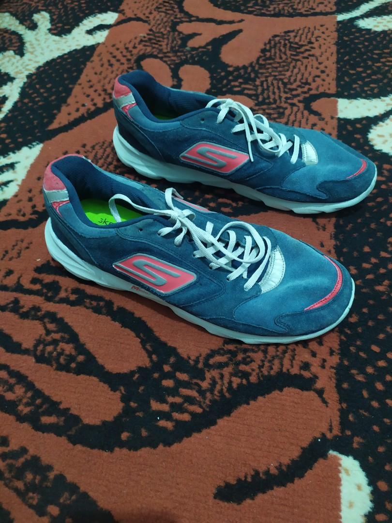 Skechers go hotsell run victory