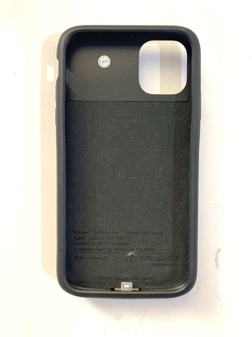 Smart Batter Case w/ Wireless Charging IPHONE 11, Mobile Phones