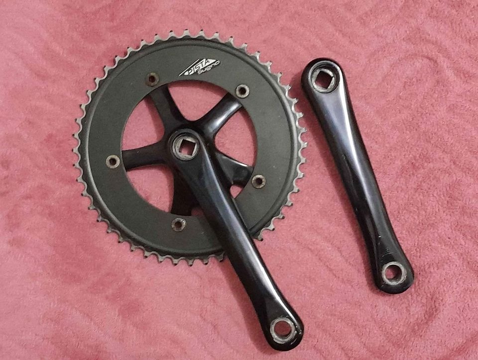 Sugino pista store crankset
