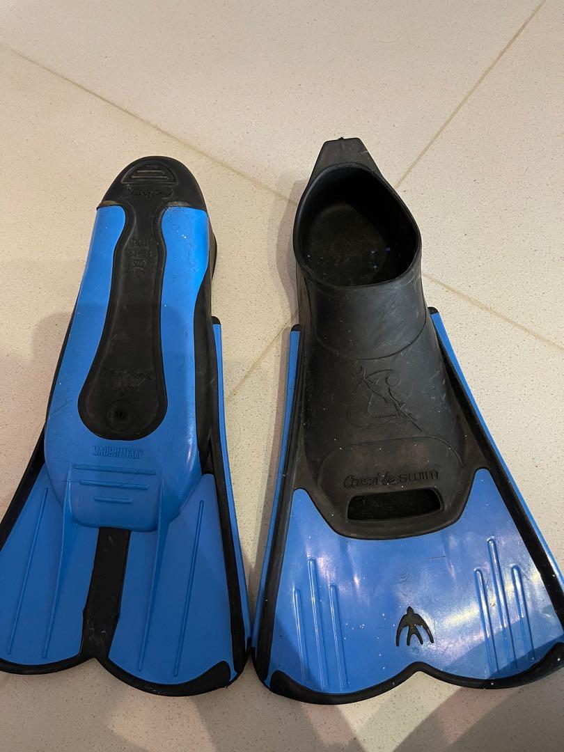 Swim trainfins, Hobbies & Toys, Toys & Games on Carousell