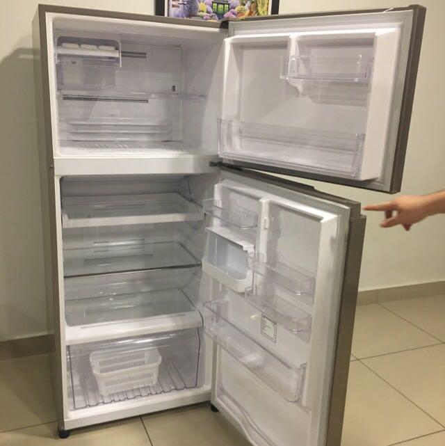 Toshiba 430L inverter fridge dimensions L162cm x W67cm x D67cm