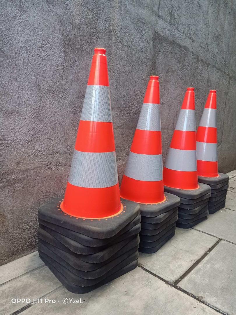 TRAFFIC CONE FULL BODY BLACK BASE, Commercial & Industrial ...
