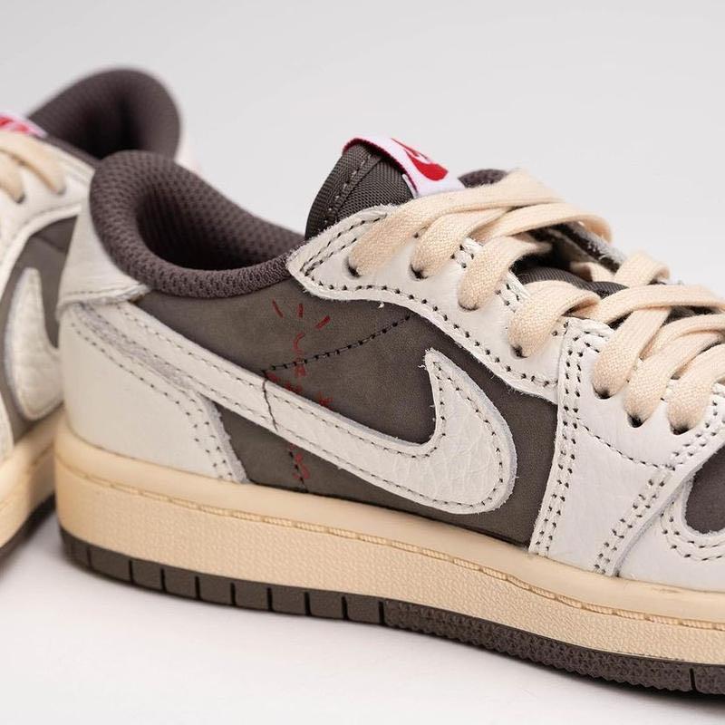 Travis Scott x Air Jordan 1 Low OG Reverse Mocha
