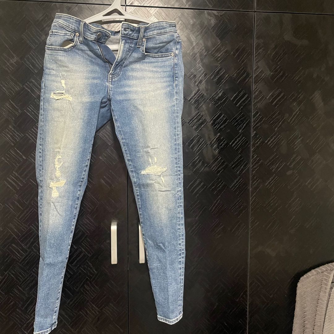 Uniqlo skinny tapered jeans with FREE NORMAL MAIL, Men's Fashion