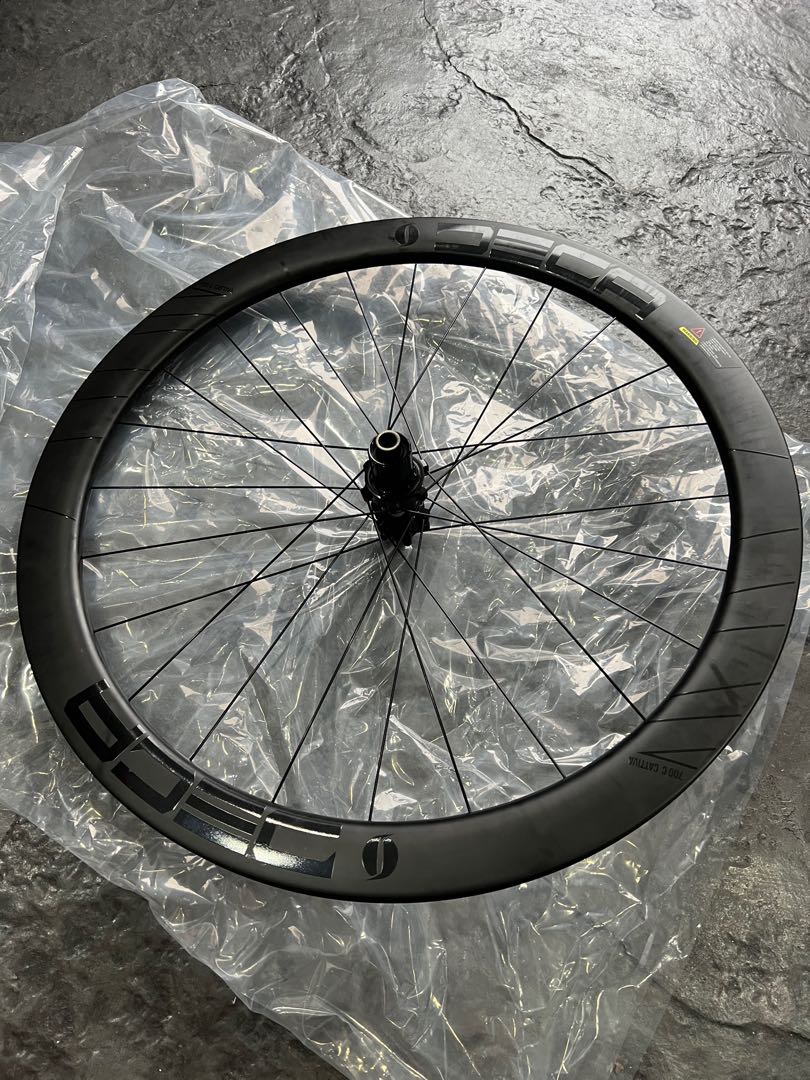 USED DECA 50MM CARBON WHEELSET CERAMIC BEARINGS FOR DISC BRAKE