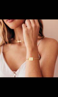 V BRACELET NEVER USED