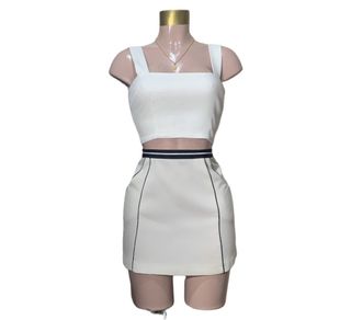 (Category: ) located in . Submitted by shop.j (Listing ID 1176455543, Image 1). Description: .