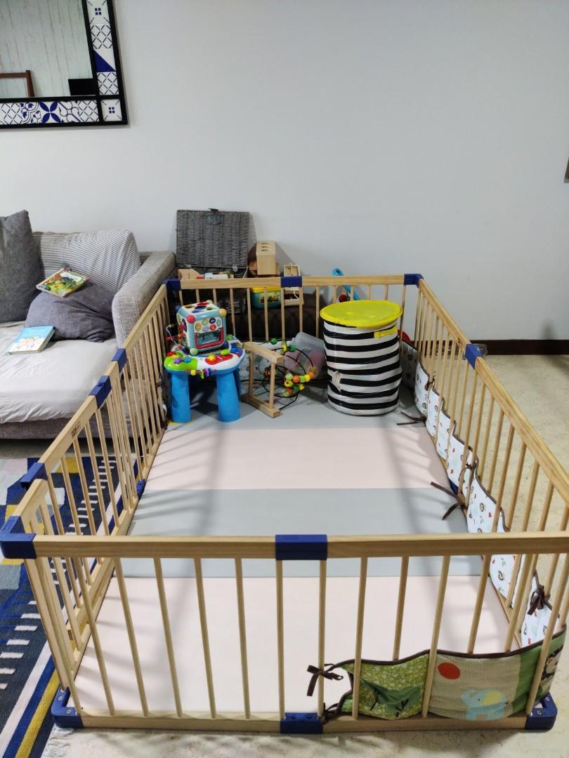 Wooden playpen great condition with or without playmat babies kids