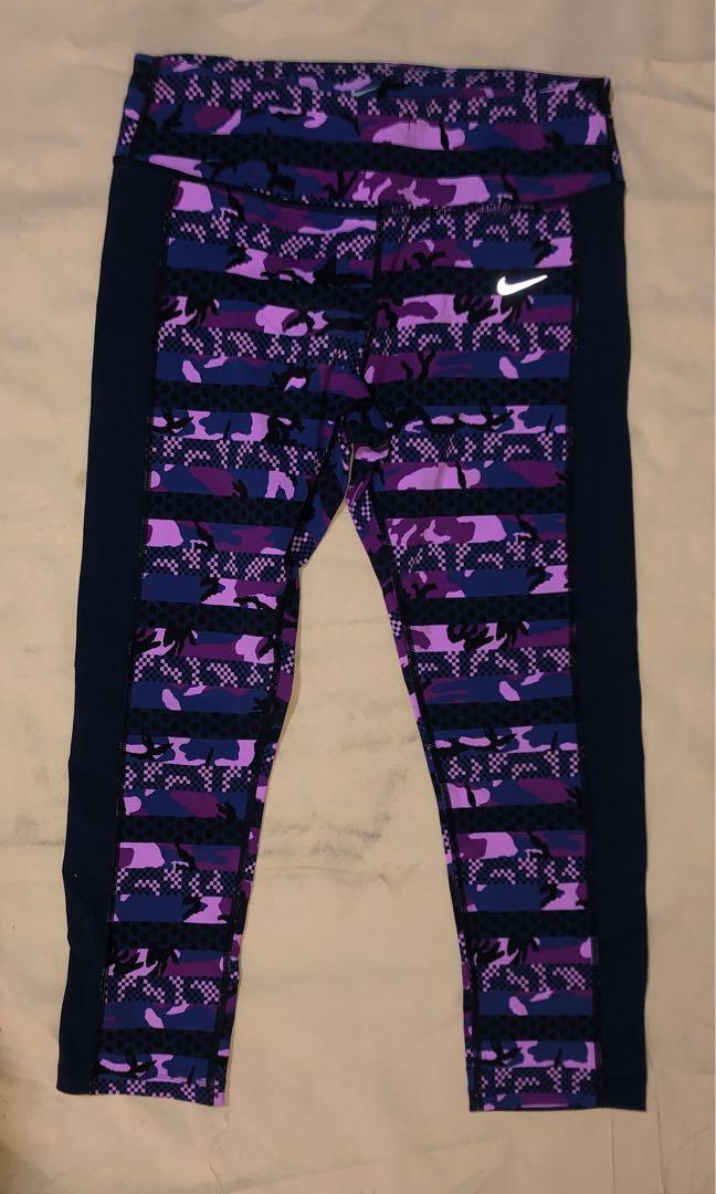 Activewear Leggings (Category: Activewear) located in Quezon City. Submitted by bree.loved (Listing ID 1176761167, Image 2). Description: 500 for each pair 💯% in good condition and authentic! Fits small to medium sizes.